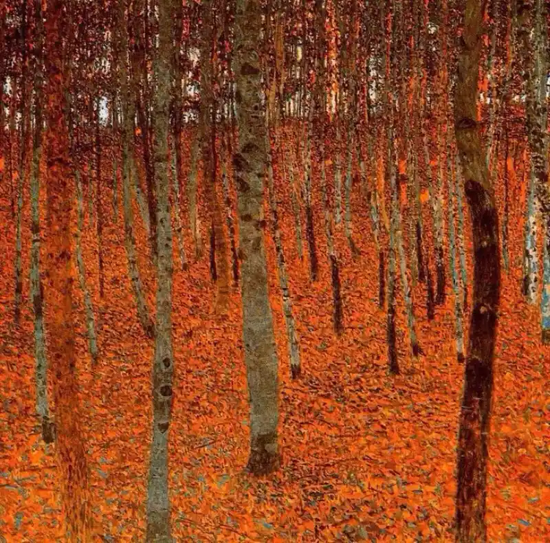 Gemälde von Gustav Klimt mit goldenem Birkenwald